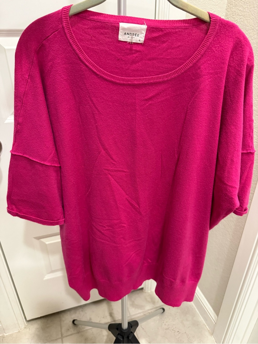 Andrée Fuchsia Knit Short Sleeve Sweater